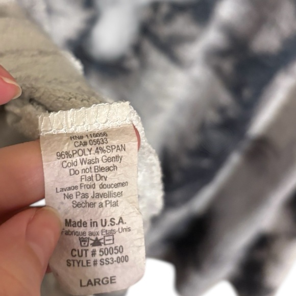 Jess & Jane Tie Dye Lightweight Long Sleeve Top Large - Picture 4 of 5